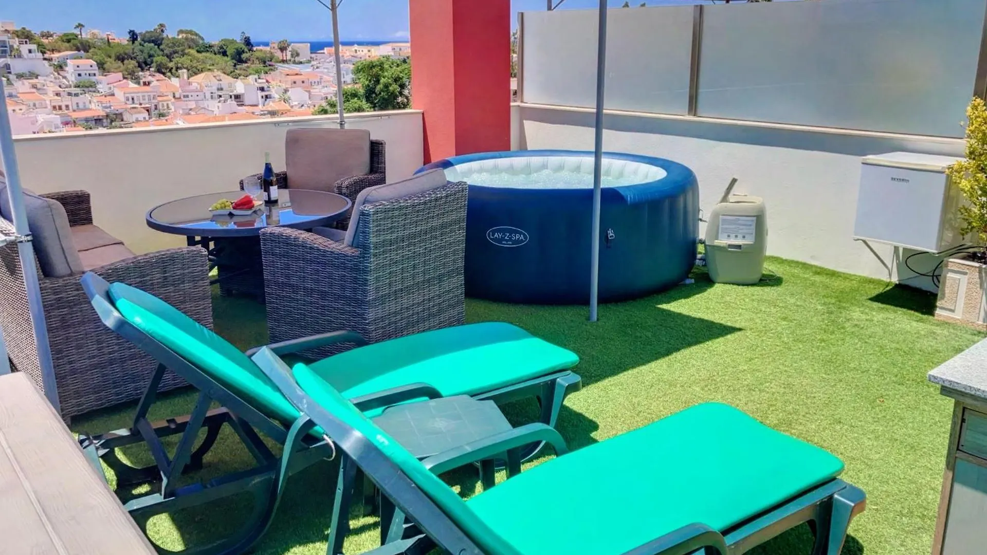 Apartment Alpha - 2 Bedrooms, Private Rooftop Patio With Hot Tub, Bbq And View Ferragudo  Portugal