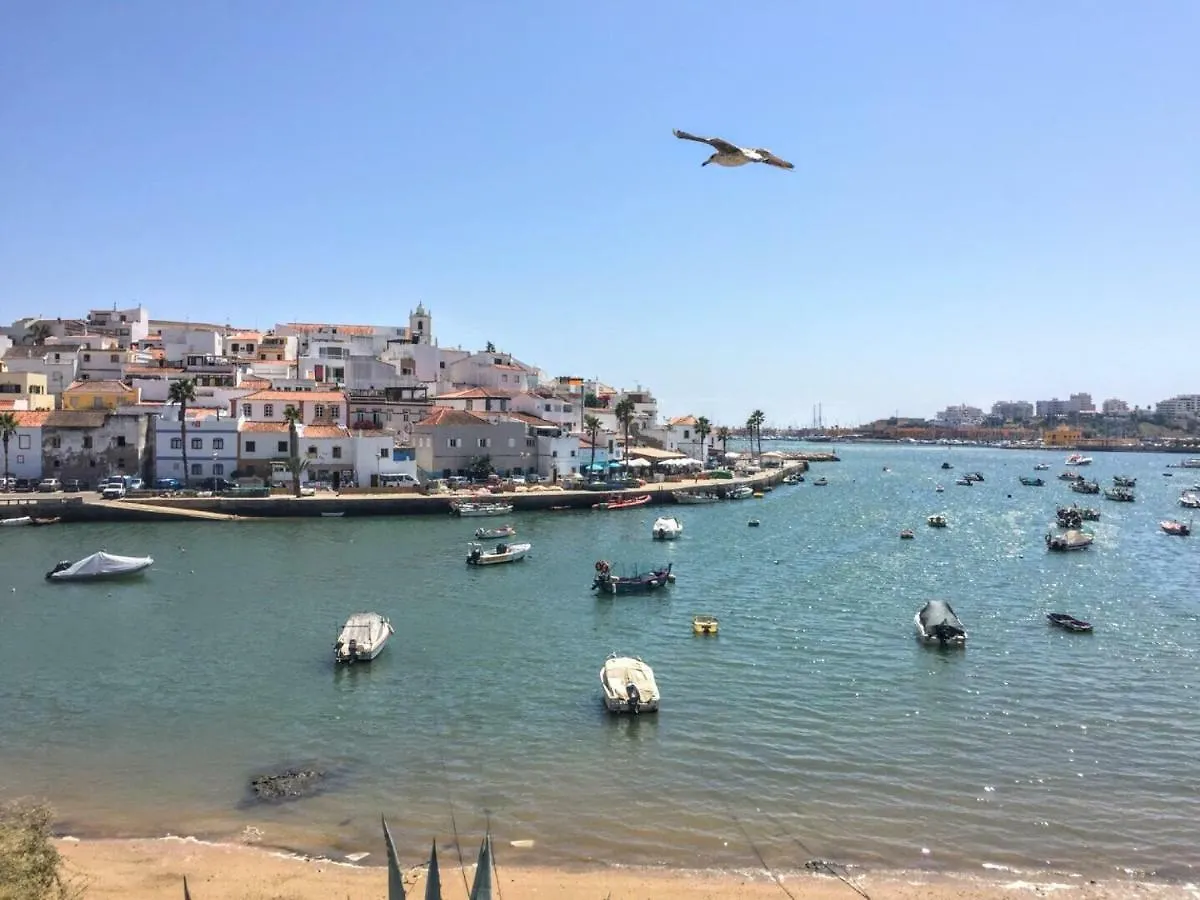 Apartment Alpha - 2 Bedrooms, Private Rooftop Patio With Hot Tub, Bbq And View Ferragudo  0*, Ferragudo (Faro)