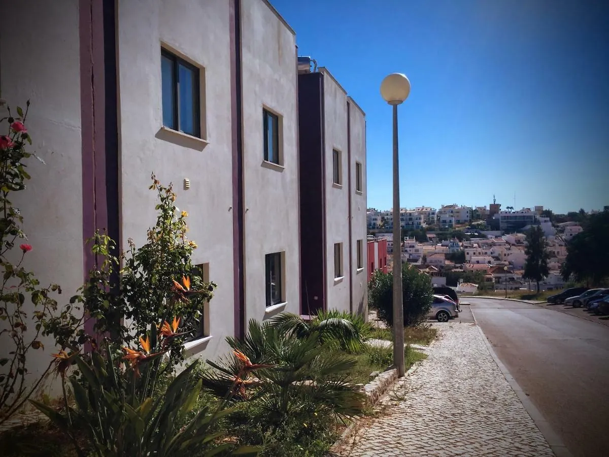 Apartment Alpha - 2 Bedrooms, Private Rooftop Patio With Hot Tub, Bbq And View Ferragudo