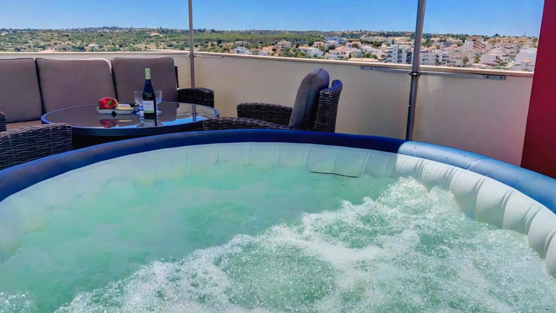 Apartment Alpha - 2 Bedrooms, Private Rooftop Patio With Hot Tub, Bbq And View فيريغودو