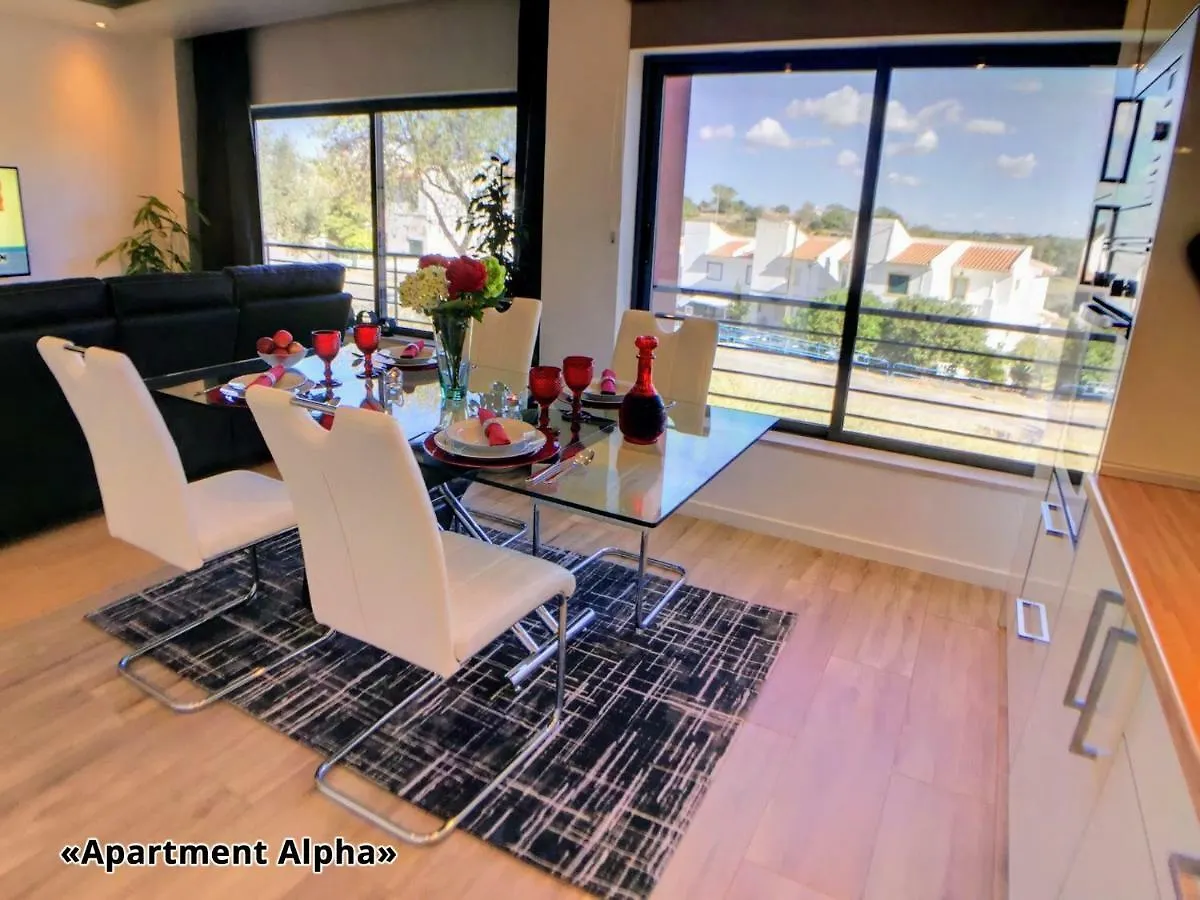 Apartment Alpha - 2 Bedrooms, Private Rooftop Patio With Hot Tub, Bbq And View Ferragudo  0*, Ferragudo (Faro) Portugal